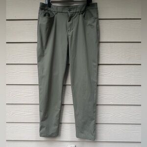 Lululemon Men’s ABC Classic Fit Pant Warpstreme Army Green
